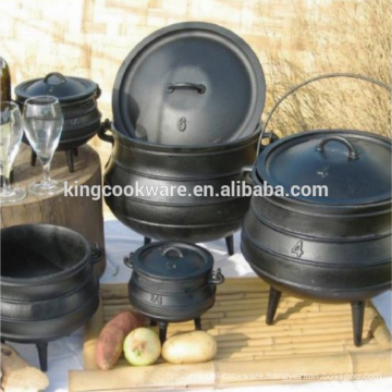 Camping Cookware Of Cast Iron Potjie Pot with three legs